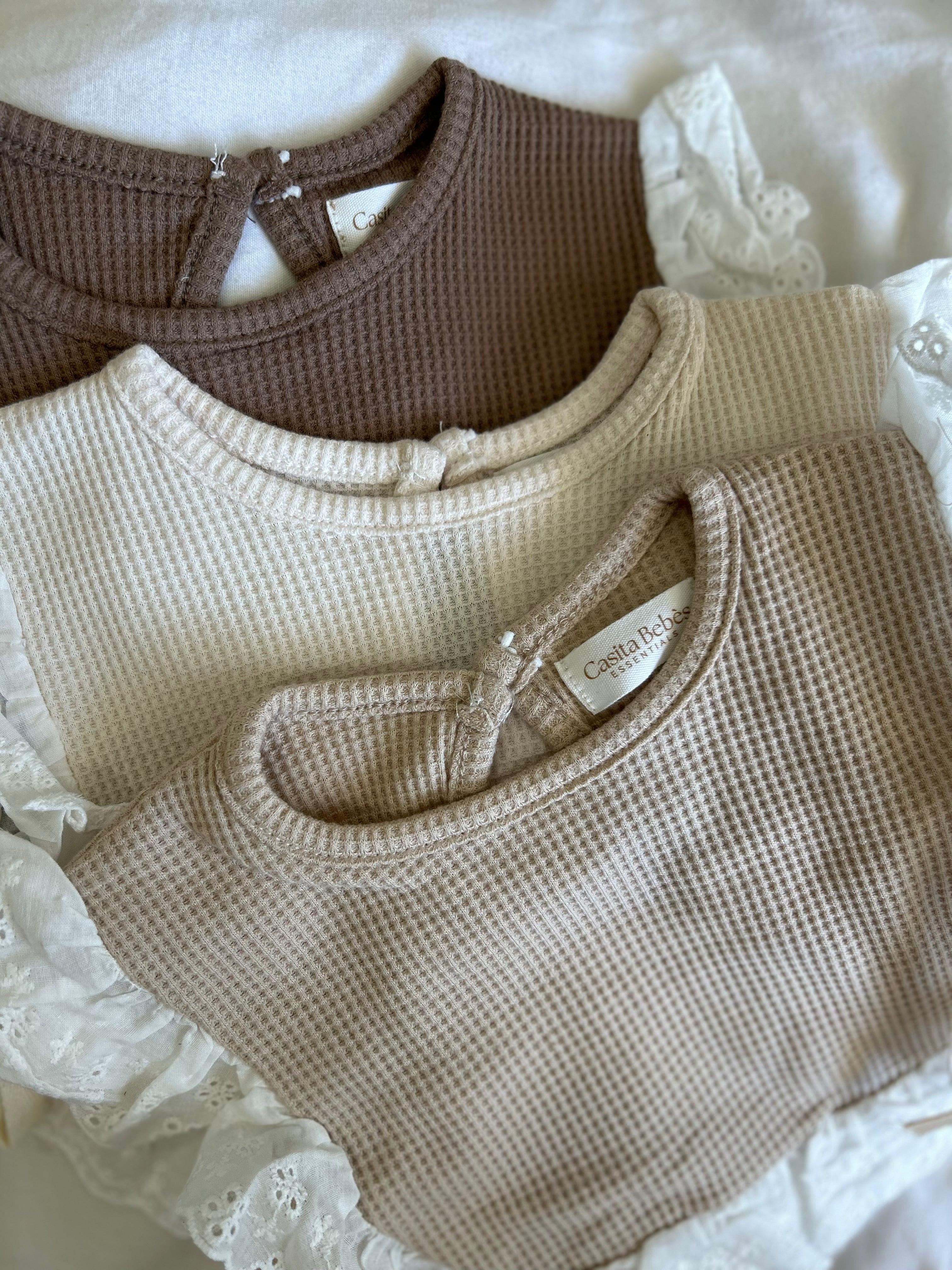 Essentīals Lace Bib